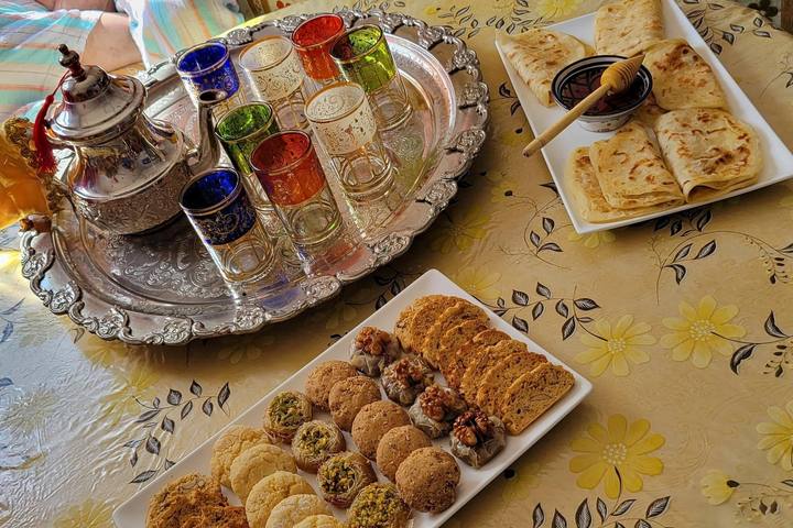 Tea tray with msemen and Moroccan pastries
